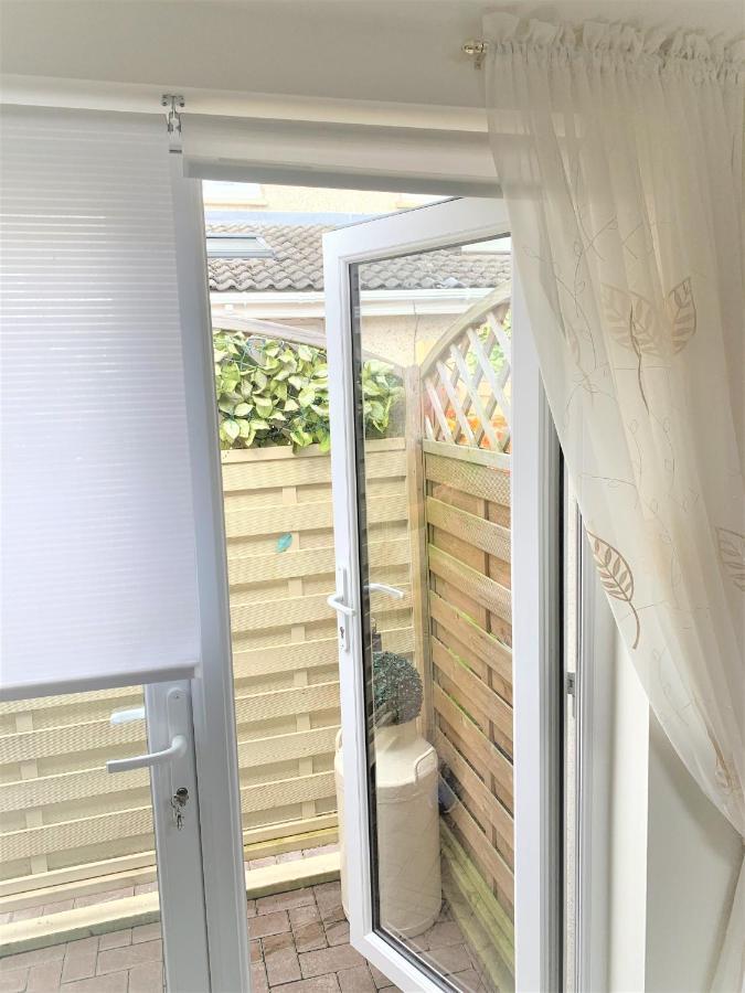 Naas 2 Bedroom Back Garden Escape Buitenkant foto
